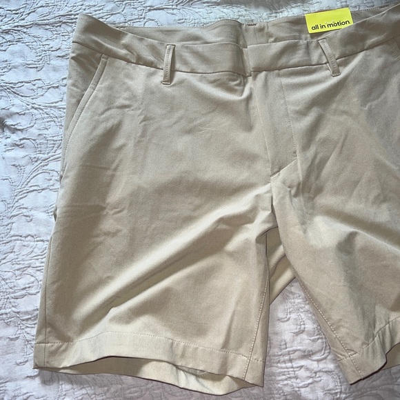 All in Motion Men's Size 40 Beige Moisture Wicking Golf Shorts - Picture 2 of 11